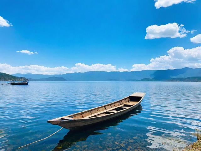 沪沽湖旅行必备,攻略全解析,你想知道哪些不可错过的体验?