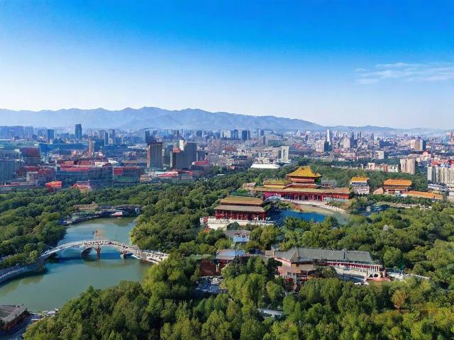 北京跟团游五天四夜报价,北京五天四夜跟团游的费用是多少?