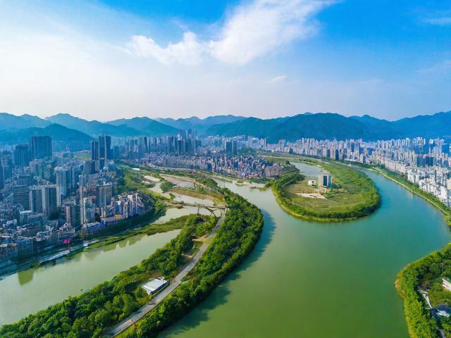 安顺旅游景点去哪里好