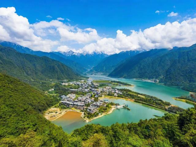 金山旅游攻略,有哪些不容错过的景点和美食?