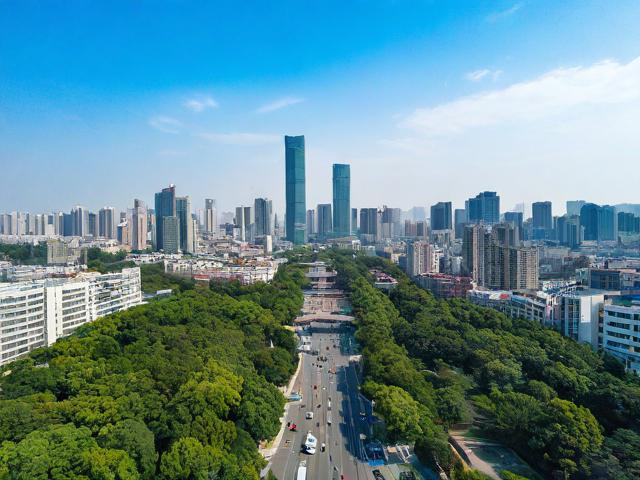 南昌二日游攻略,有哪些必打卡景点和美食推荐?