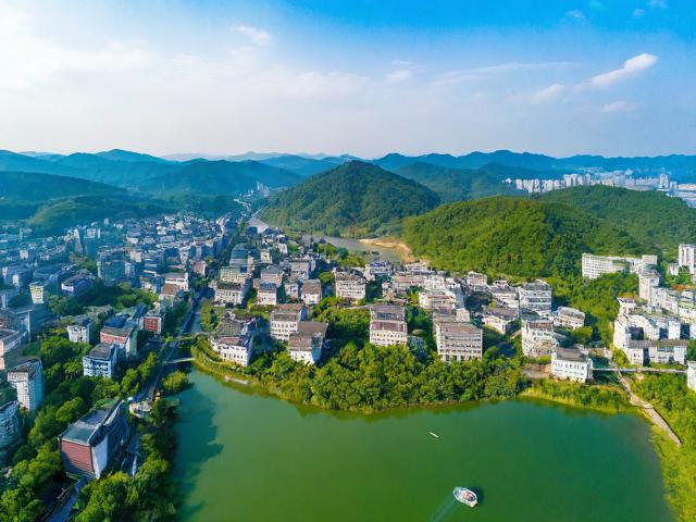 安徽经典旅游景点有哪些？
