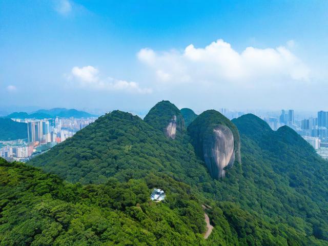佛山西樵山游玩攻略,有哪些必去景点和美食推荐?