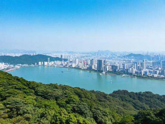 佘山旅游攻略,探寻佘山美景,有哪些必去景点和游玩建议?
