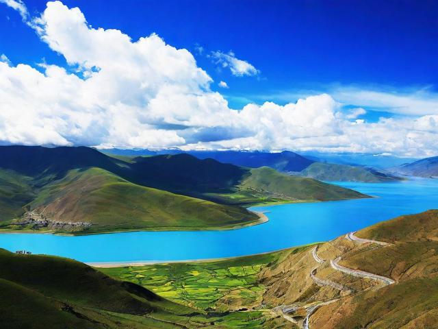 香格里拉旅游景点在哪里啊多少钱