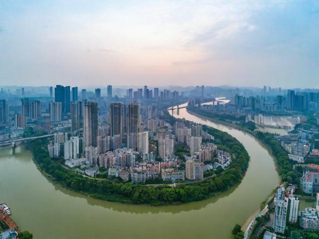 绵阳有哪些不容错过的景点和美食推荐?