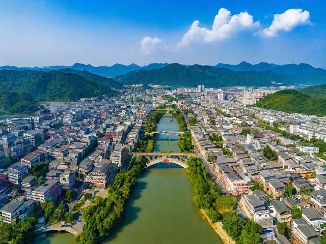 八卦镇旅游景点在哪里呀