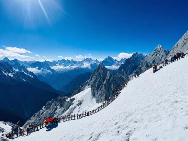 丽江玉龙雪山攻略,丽江玉龙雪山有哪些不容错过的旅游攻略?
