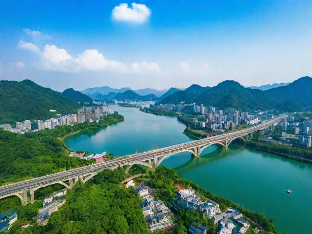成都周边有哪些必去的近郊旅游景点?