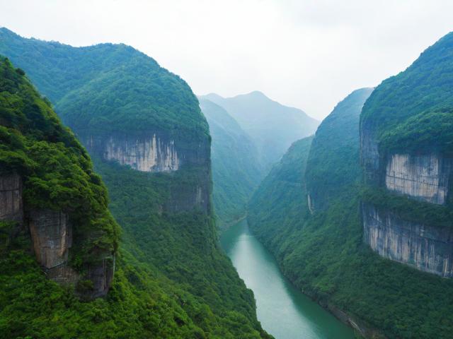 湖北恩施鹤峰屏山峡谷旅游攻略