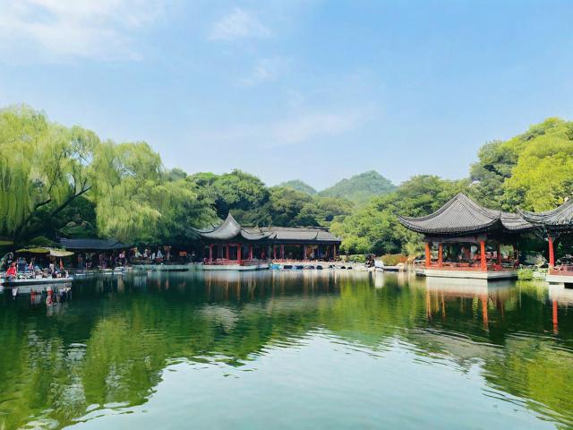 探索黑龙潭,旅游攻略中的隐藏宝藏是什么?