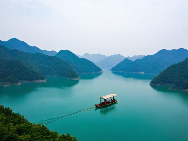 东江湖自驾游有哪些不可错过的景点和美食?