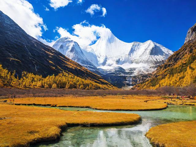 稻城的旅游景点在哪里啊