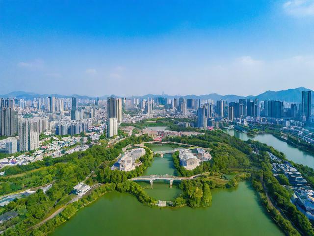 句容旅游攻略，有哪些必去景点和美食推荐？