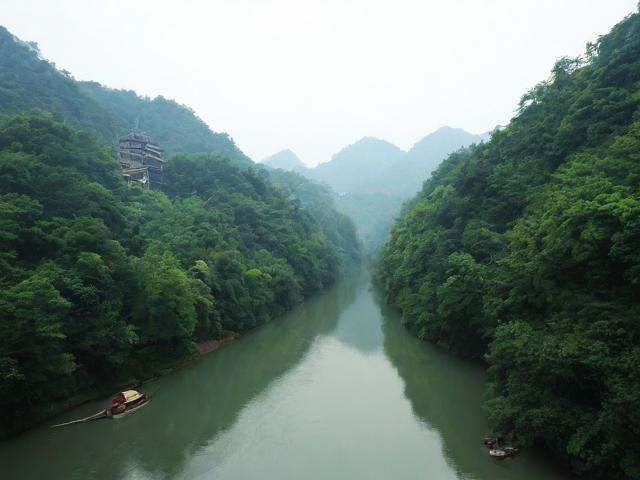 成都附近有个叫什么沟的旅游景点?