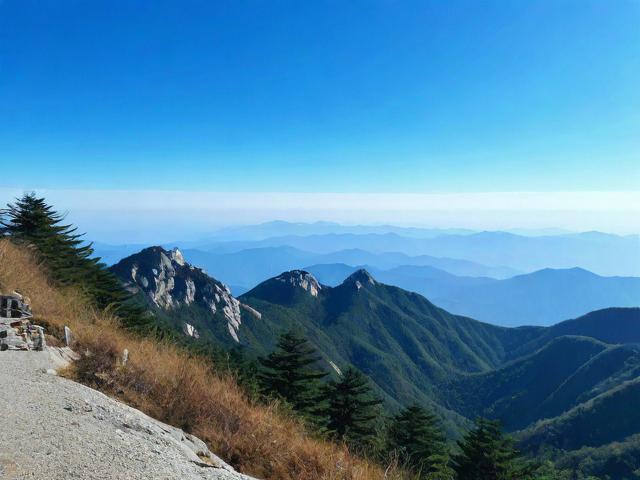 白山旅游攻略,有哪些不容错过的景点和美食?