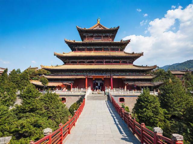 明胜古记旅游景点的歌词是什么？