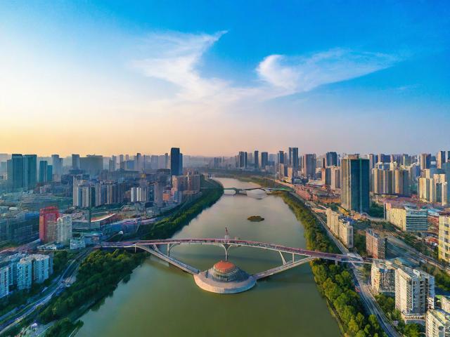 许昌旅游攻略，有哪些不容错过的景点和美食？