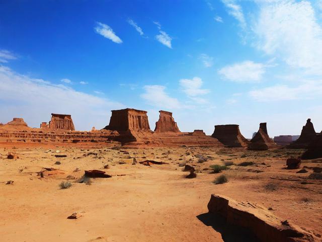 为什么现在的旅游景点越来越没有地方特色了?