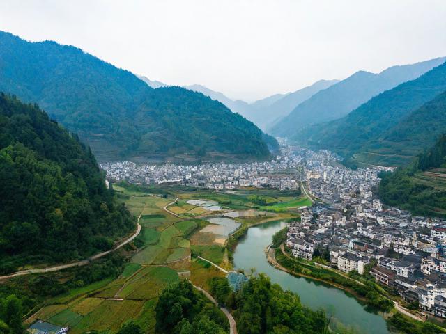 荥经县有哪些值得一游的旅游景点?