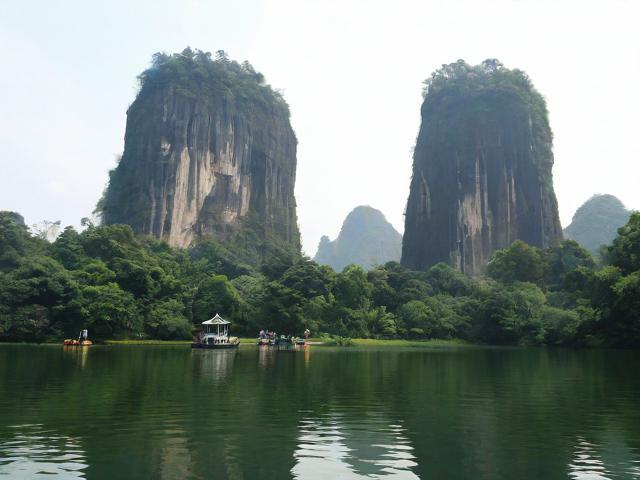 象鼻山旅游攻略