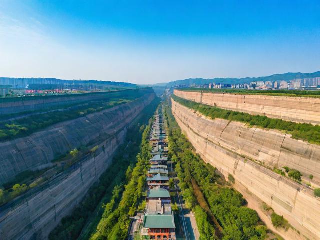 甘肃华亭旅游景点在哪里?