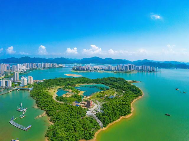 万宁市有什么旅游景点吗?