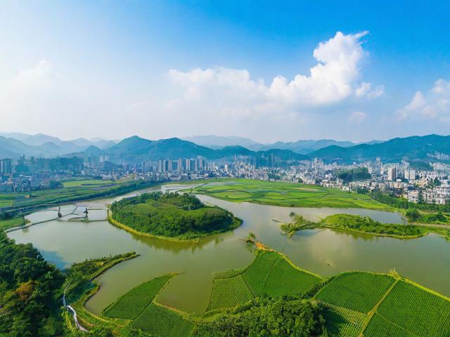 开阳旅游攻略,有哪些必去景点和美食推荐?