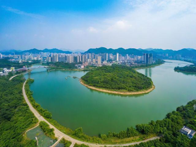 福建龙岩旅游攻略,探寻哪些必去景点与美食?
