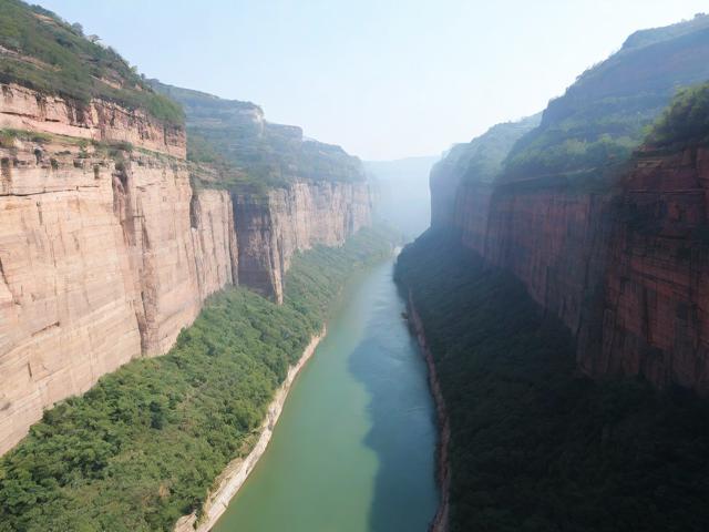 山西绵山旅游景点有哪些独特魅力吸引游客?