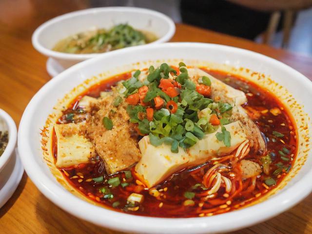 武汉江汉路步行街有哪些不可错过的美食推荐？