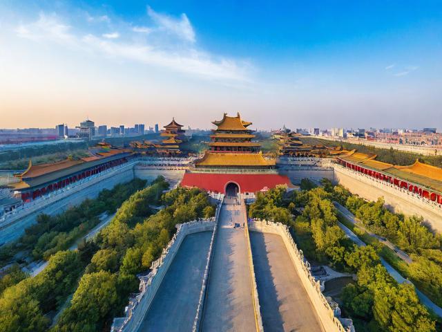 山东四大著名旅游景点有哪些？