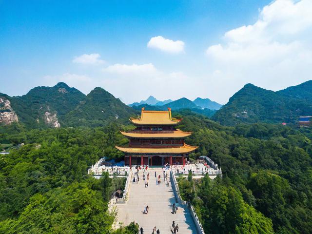旅游景点为何推出特价优惠活动?