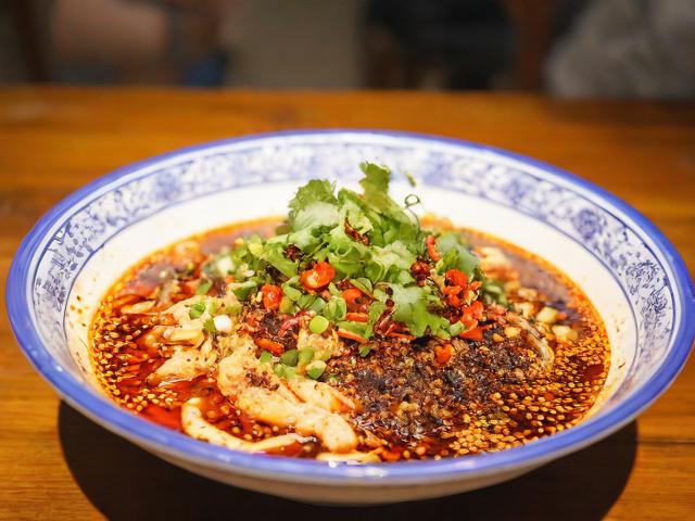 万盛美食攻略,有哪些不容错过的地道美味?