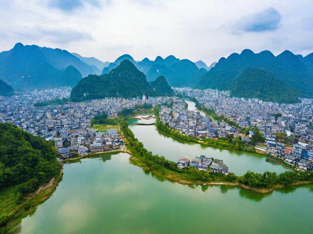 南丹旅游攻略，有哪些必游景点和美食推荐？