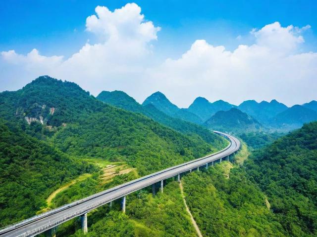 安徽自驾旅游攻略,有哪些绝佳路线与特色景点?