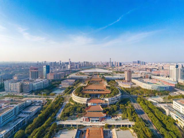 尖草坪区的东山有什么旅游景点?