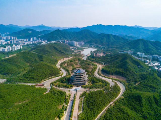 鲁山县旅游景点,鲁山县有哪些值得一游的旅游景点?