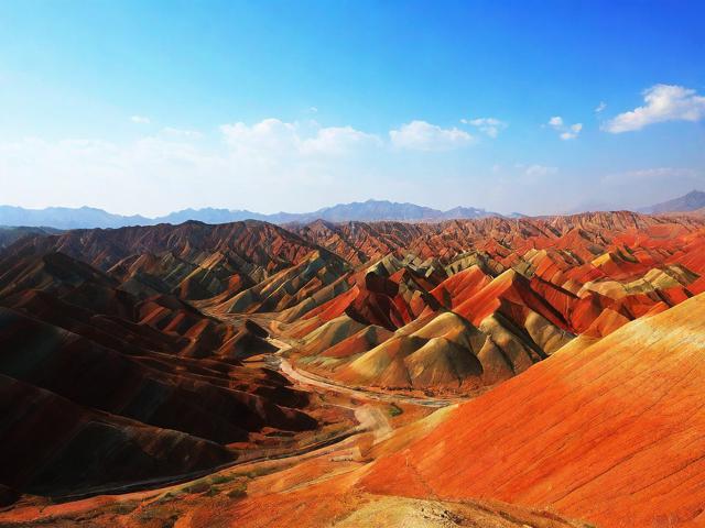 十月一去甘肃旅游，有哪些好景点值得推荐？
