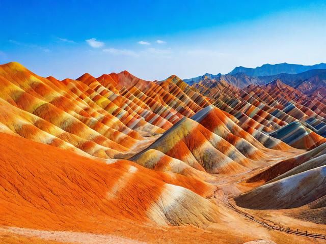 如何制定完美的七彩丹霞旅游攻略？