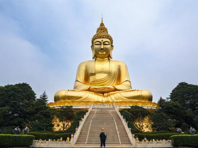 南京牛首山攻略是一篇介绍南京牛首山旅游攻略的文章,它详细地介绍了牛首山的景点、门票、开放时间、交通方式等信息,为游客提供了实用的参考。