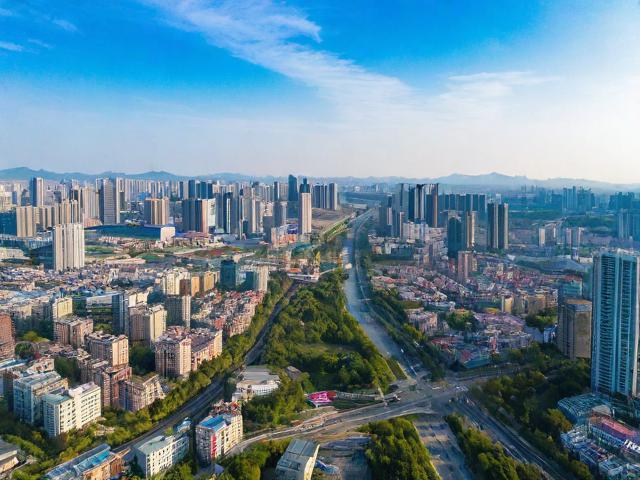辽宁丹东,有哪些必去的旅游景点?,丹东旅游,哪些景点值得一去?,探寻丹东,不可错过的旅游景点有哪些?