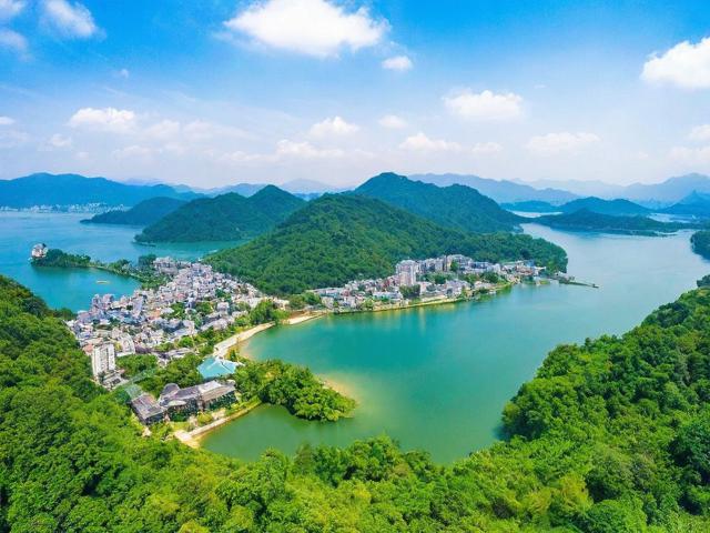 和歌山旅游攻略,有哪些必去景点和特色美食?