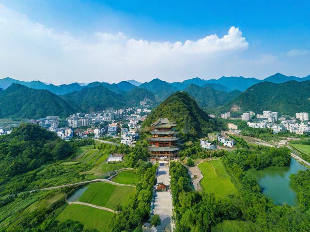 家乡的旅游景点