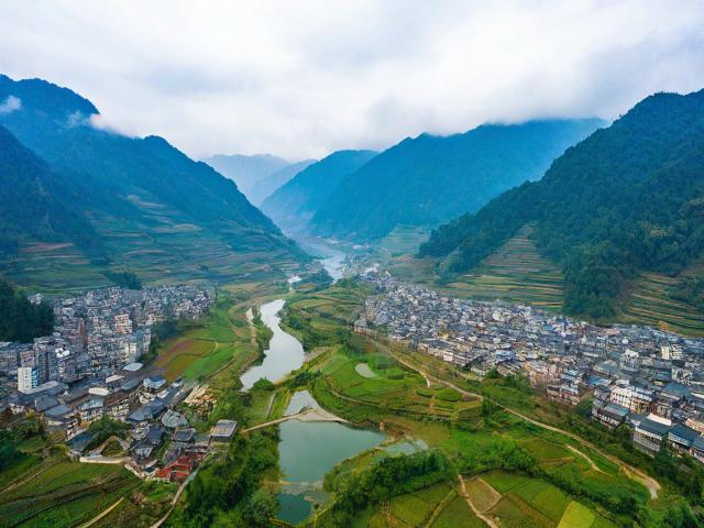 云南镇雄有哪些值得一游的旅游景点?
