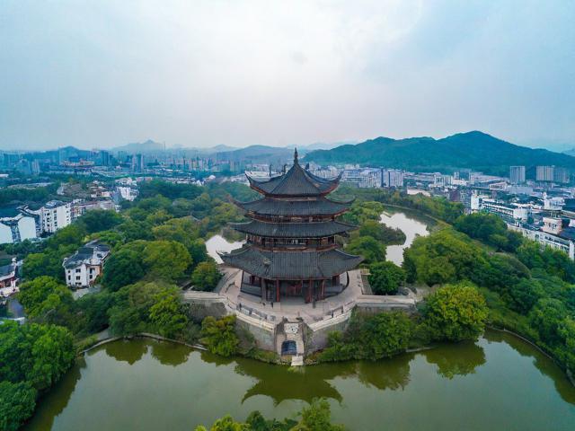 浙江横店旅游景点有哪些值得一游的亮点？