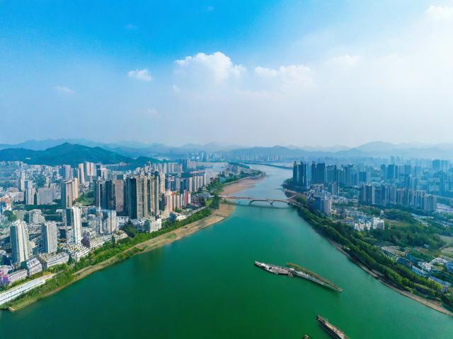 随州的旅游景点丰富多样,如大洪山风景名胜区、西游记公园、炎帝神农故里风景区等,你最想了解随州的哪个景点呢?