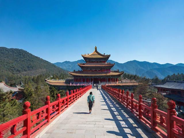为何旅游景点普遍售卖玉石？揭秘背后商业逻辑