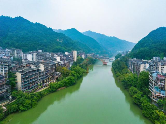 永川攻略全揭秘，有哪些必玩景点和美食推荐？
