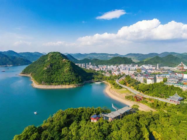 全球哪些地区旅游景点最多?探索热门旅行目的地